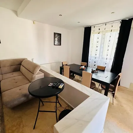 Casa Lui Andrei 4 Mamaia Nord Holiday home *